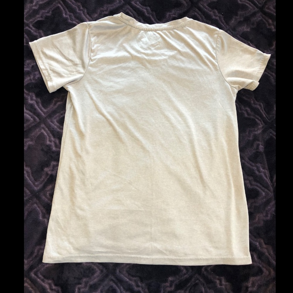 EUC Reebok shirt - Picture 2 of 4